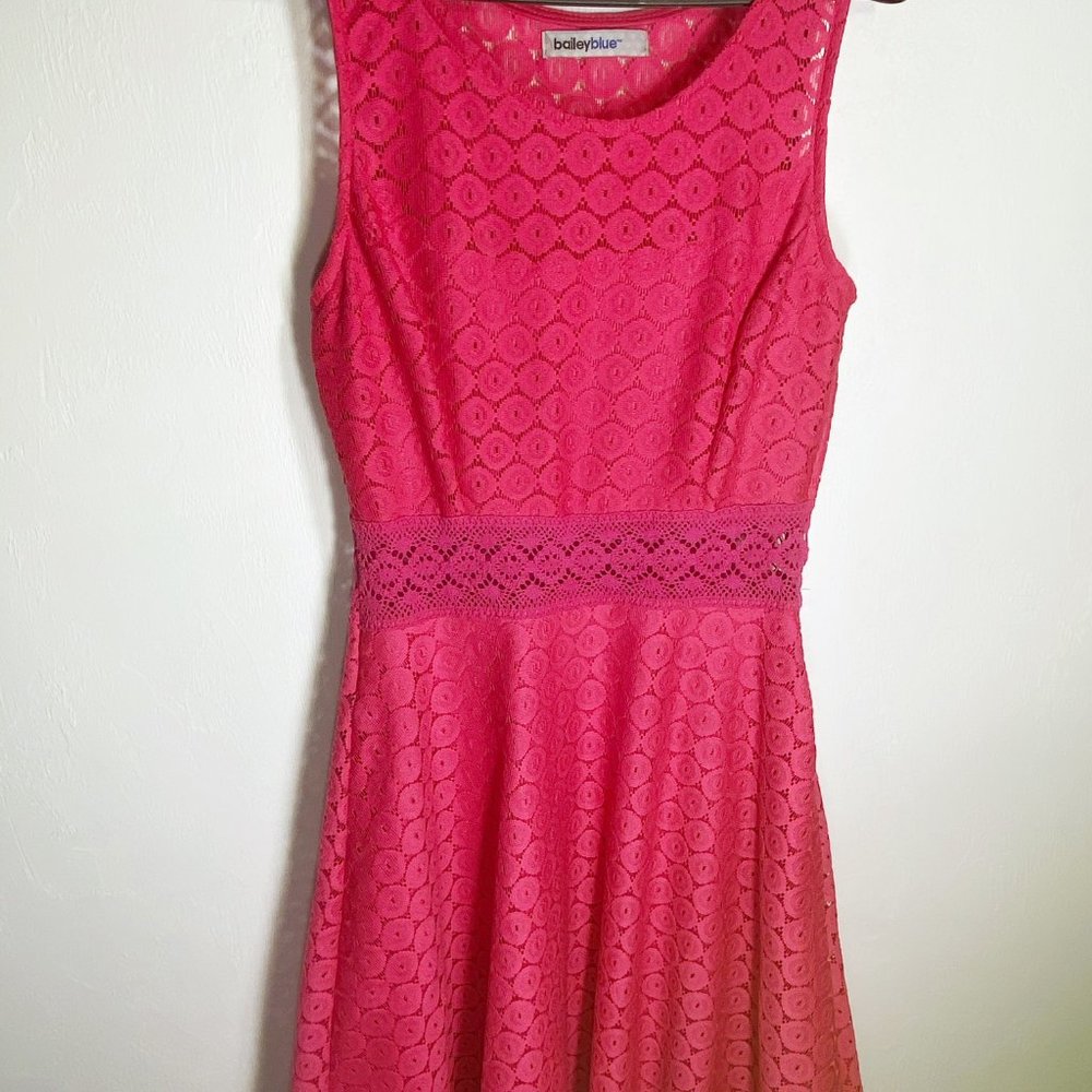 NWOT Women's Sleeveless Lace Dress Pink